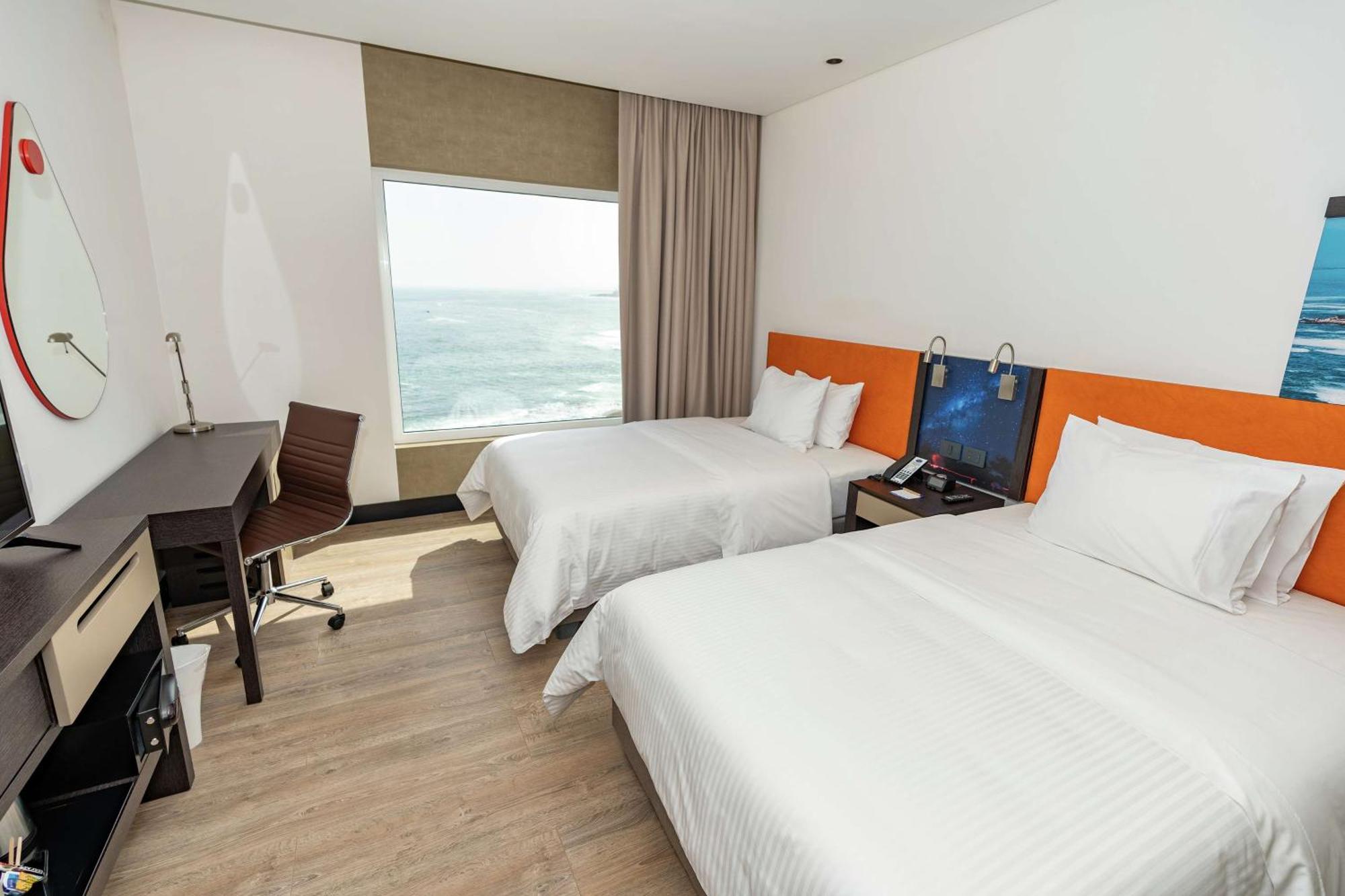 Hampton By Hilton Antofagasta Hotel Exterior photo